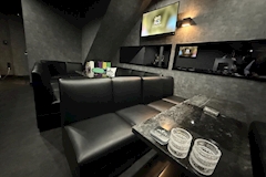 Bar Lounge LEGAREA・レガリア - 大和のパブ/スナック 店舗写真