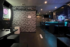 BAR DARING・デアリング - 堂山町のガールズバー 店舗写真