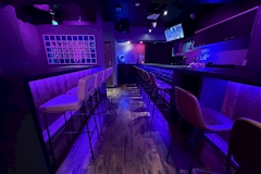 Girls Bar Chéri・シェリ - 聖蹟桜ヶ丘のガールズバー 店舗写真