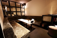 club Partheno（昼の部）・パルテノ - ミナミの昼キャバ 店舗写真