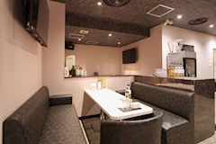 CLUB CREA・クレア - すすきのパブ 店舗写真