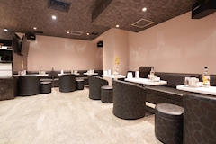 CLUB CREA・クレア - すすきのパブ 店舗写真