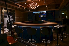 Queen・クイーン - 岡山市（岡山駅前）のガールズバー 店舗写真