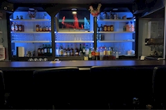 スナック ONE EIGHT・ワンエイト - 新橋のパブ/スナック 店舗写真