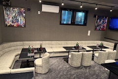 イザックけい - 春日井のスナック 店舗写真