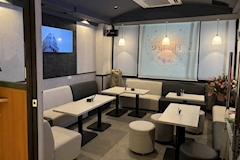Fleurir・フルリール - 飯能のパブ/スナック 店舗写真