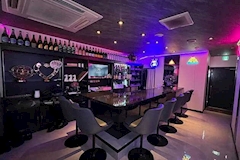 BAR 10・バー テン - 中洲のガールズバー 店舗写真