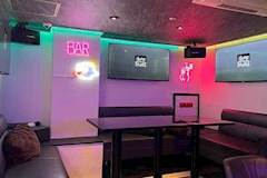 BAR 10・バー テン - 中洲のガールズバー 店舗写真