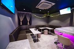 Luca.・ルカ - 名古屋 錦のガールズバー 店舗写真