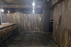 GirlsBar Ninety Nine・ナインティナイン - 高円寺のガールズバー 店舗写真
