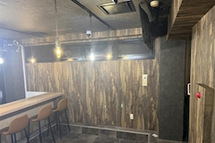 GirlsBar Ninety Nine・ナインティナイン - 高円寺のガールズバー 店舗写真