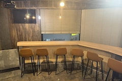GirlsBar Ninety Nine・ナインティナイン - 高円寺のガールズバー 店舗写真