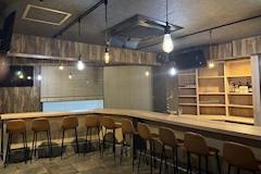 GirlsBar Ninety Nine・ナインティナイン - 高円寺のガールズバー 店舗写真