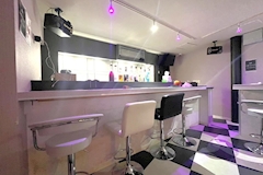 十三 ガールズバー BAR CYNTHIA カラオケ ダーツ 店舗写真