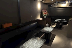 Girl'sLounge SARA・サラ - 歌舞伎町のガールズバー 店舗写真