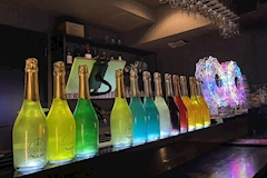 ばぐ×カルテ♡ - 六本木のガールズバー 店舗写真