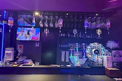 ばぐ×カルテ♡ - 六本木のガールズバー 店舗写真