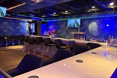 Girls Bar Riviera・リヴィエラ - 西日暮里のガールズバー 店舗写真