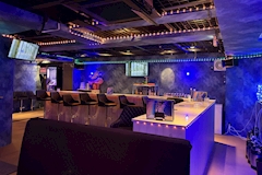 Girls Bar Riviera・リヴィエラ - 西日暮里のガールズバー 店舗写真