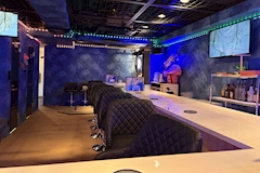 Girls Bar Riviera・リヴィエラ - 西日暮里のガールズバー 店舗写真