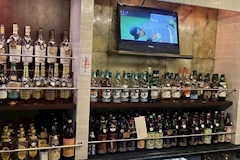 瑠璃色・ルリイロ - 中洲のスナック 店舗写真