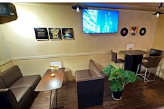 BAR M.O.C.・エムオーシー - 広島市(流川)のガールズバー 店舗写真