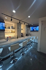 Girls bar DARCE・ガールズバーダース - 甲府市のガールズバー 店舗写真