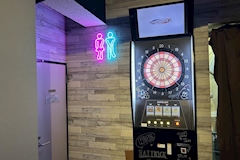 Bar 55 - 歌舞伎町の朝・昼ガールズバー 店舗写真