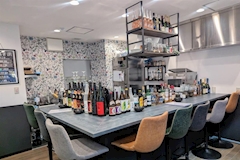 凪咲屋・ナギサヤ - 溝の口のパブ/スナック 店舗写真