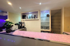 girl's Bar R・アール - 南行徳のガールズバー 店舗写真