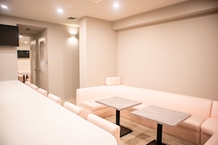 推しの部屋・オシノヘヤ - 茨木のガールズバー 店舗写真