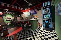 Snack Bar BRATZ・ブラッツ - 平塚のパブ/スナック 店舗写真
