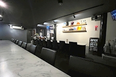 GirlsBar aGto 戸塚西口店・アジト トツカニシグチテン - 戸塚駅西口のガールズバー 店舗写真