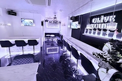 GIRLS LOUNGE Olive Young・オリーブヤング - 鶴見駅東口のガールズバー 店舗写真