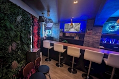 GIRL'S BAR SEA SIDE~海物語~・シーサイドウミモノガタリ - 新橋のガールズバー 店舗写真