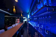 GIRL'S BAR SEA SIDE~海物語~・シーサイドウミモノガタリ - 新橋のガールズバー 店舗写真