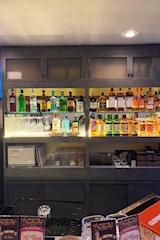 Bero Bero Bar・ベロベロバー - 曽根崎のガールズバー 店舗写真