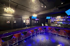 Girls Bar U'rus・ウルス - 富士見のガールズバー 店舗写真