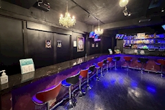 Girls Bar U'rus・ウルス - 富士見のガールズバー 店舗写真