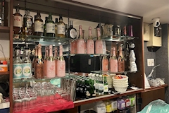 momo・モモ - 新橋のパブ/スナック 店舗写真
