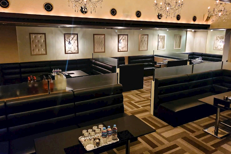 LOUNGE FIVEの店内写真2