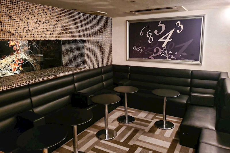 LOUNGE FIVEの店内写真3