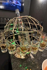 Lounge BAR なな - 銀座のパブ/スナック 店舗写真