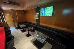 Lounge TIARA・ティアラ - 名古屋 錦のガールズバー 店舗写真