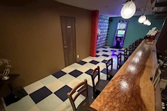 Amusement&Mixbar Crew!・クルー - 北浦和のオカマ/ニューハーフ 店舗写真