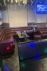 MOON LIGHT CLUB・ムーンライトクラブ - 蕨のインターナショナルパブ 店舗写真