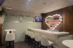 NEW DAISY・ニューデイジー - 吉祥寺のコンカフェ 店舗写真