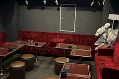 Club Saori・サオリ - 川崎駅前のパブ/スナック 店舗写真