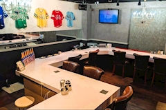 CAFE & BAR Pachi Pachi・パチパチ - 中洲のガールズバー 店舗写真