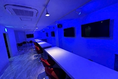 SHAKE & SHAKE・シェイク アンド シェイク - 心斎橋筋のガールズバー 店舗写真